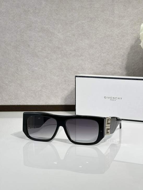 Picture of Givenchy Sunglasses _SKUfw77894637fw